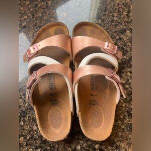 Girls Birkenstocks rose gold and white size 33